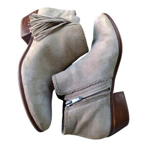 Sam Edelman Paige Suede Fringe Bootie - Putty‎ 9.5